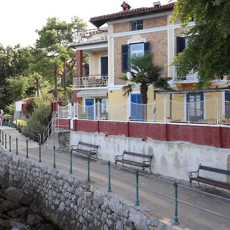 Apartamento In Mery On The Sea Opatija